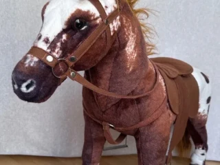 detsky-plysovy-kon