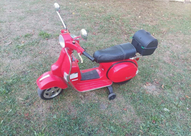 predam-detsky-elektricky-skuter-piaggio-vespa-big-0