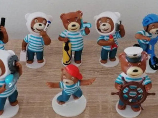 cela-sada-macko-brumik