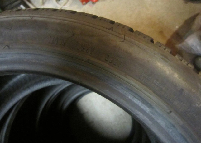 22545r17-91h-zimne-pneu-2x-continental-big-4