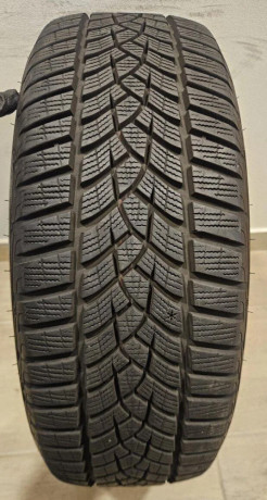 zimne-pneumatiky-goodyear-ultra-grip-big-3