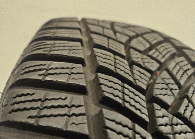 zimne-pneumatiky-goodyear-ultra-grip-big-1