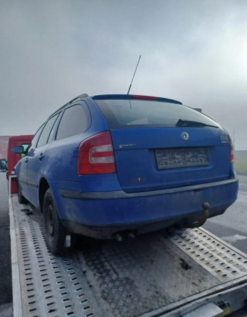 rozpredam-skoda-octavia-ii-combi-16fsi-85kw-blf-big-4
