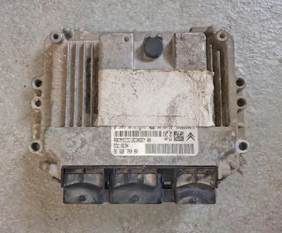 riadiaca-jednotka-motora-peugeot-14-hdi-9666579080-big-0