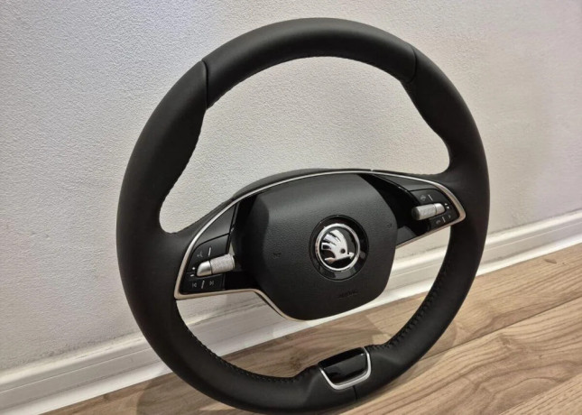 kozeny-multifunkcny-volant-skoda-s-airbagom-big-3