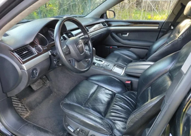 sedacky-audi-a8-d3-big-2