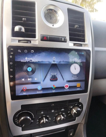 android-radio-chrysler-300c-big-1