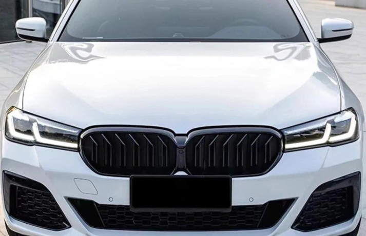 predna-maska-bmw-rad-5-g30-g31-2020-2023-dvojlamelova-big-1
