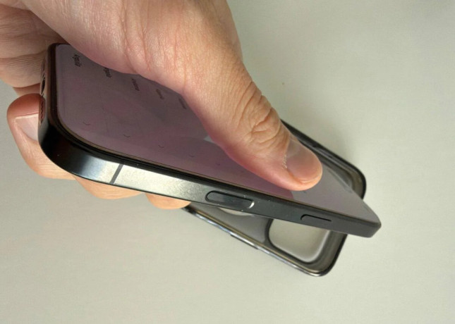 iphone-16-pro-128gb-black-big-3