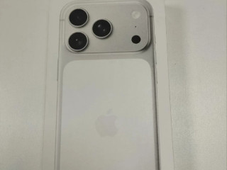 iphone-17-pro-1tb-silver