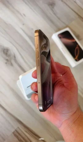 iphone-16-pro-128gb-big-2