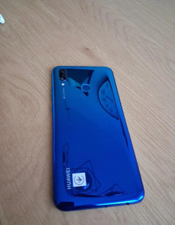 predam-pouzivany-huaweu-p-smart-2019-big-2