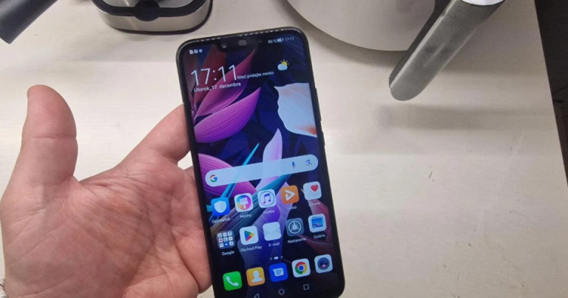 huawei-mate-20-lite-dual-sim-64gb-big-3