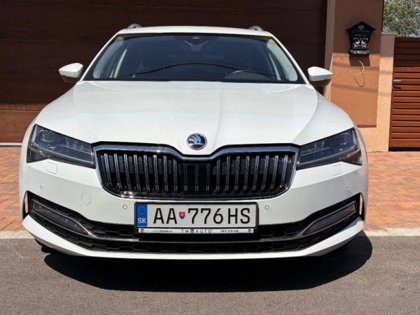 skoda-superb-combi-premiu-edition20-tdi-140kw-nezavisle-kurenie-big-1