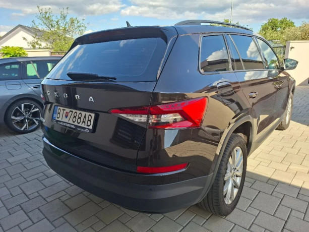 skoda-kodiaq-20-tdi-scr-ambition-dsg-110kw150hp-a7-big-2