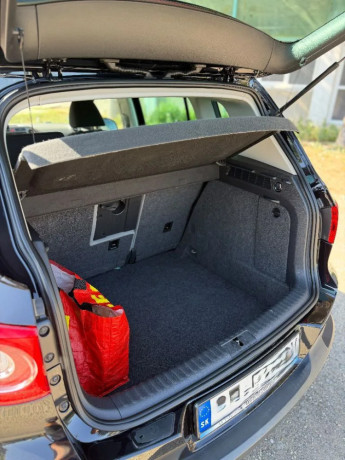 volkswagen-tiguan-20-diesel-103kw-automat-prevodovka-4x4-big-2