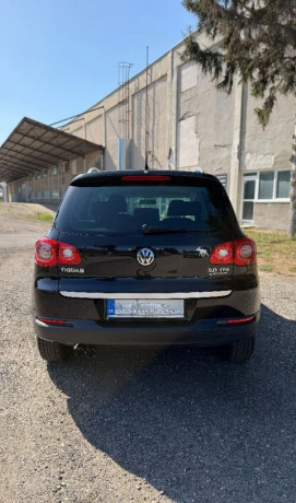 volkswagen-tiguan-20-diesel-103kw-automat-prevodovka-4x4-big-1