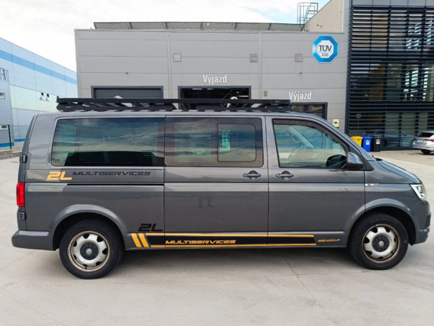 volkswagen-caravelle-long-big-3