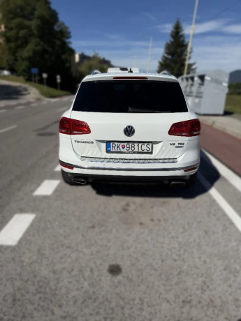 volkswagen-touareg-30-v6-tdi-150-kw-4motion-85-000-km-kompletna-servisna-historia-big-1