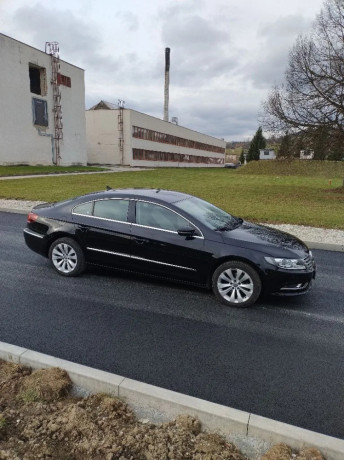 volkswagen-cc-20-tdi-103kw-bezovy-interier-big-2