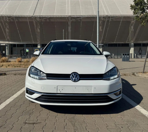 volkswagen-golf-variant-14-tsi-bmt-comfortline-92kw125hp-m6-big-1