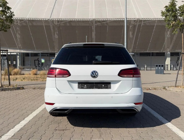 volkswagen-golf-variant-14-tsi-bmt-comfortline-92kw125hp-m6-big-2
