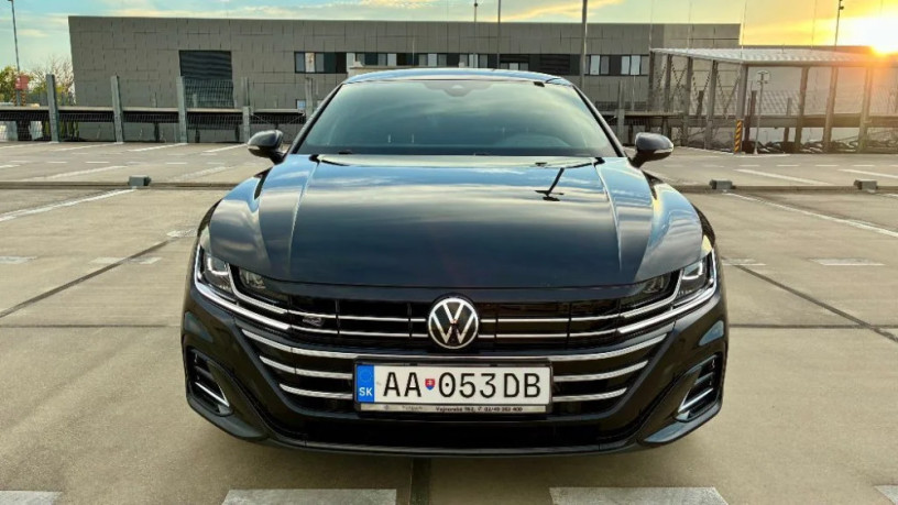volkswagen-arteon-shooting-brake-14-ehybrid-r-line-matrix-dcc-webasto-tazne-big-2