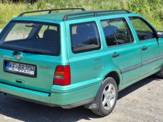 volkswagen-golf-variant-14-benzin-cerstvy-veteran-po-mnozstve-oprav-a-servisov