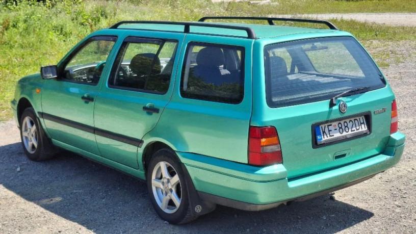 volkswagen-golf-variant-14-benzin-cerstvy-veteran-po-mnozstve-oprav-a-servisov-big-1