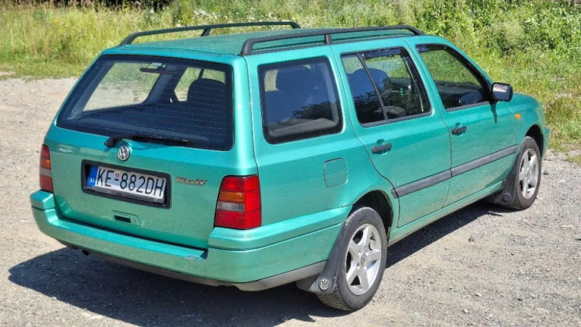 volkswagen-golf-variant-14-benzin-cerstvy-veteran-po-mnozstve-oprav-a-servisov-big-0