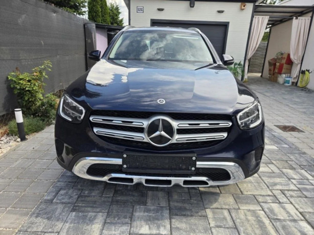 mercedes-benz-glc-suv-4matic-big-1