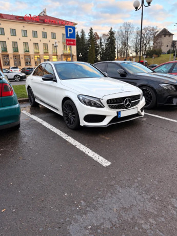 mercedes-benz-c-trieda-c200-4matic-big-2