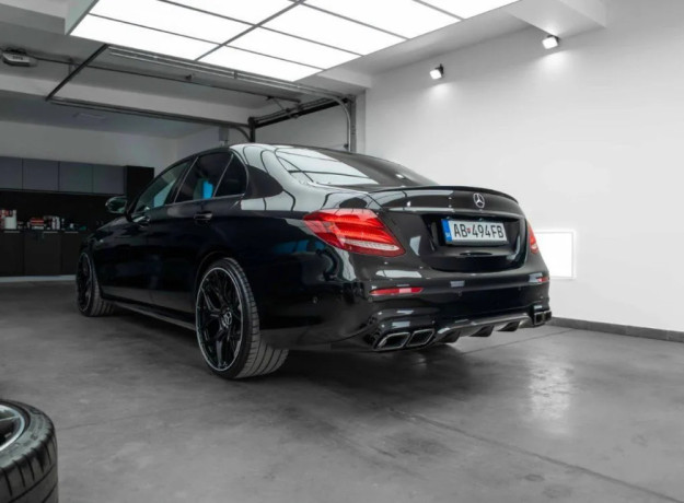 mercedes-benz-e-trieda-30-benzin-320kw-automat-prevodovka-4x4-big-2