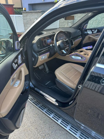 mercedes-benz-gls-450-d-4matic-big-2