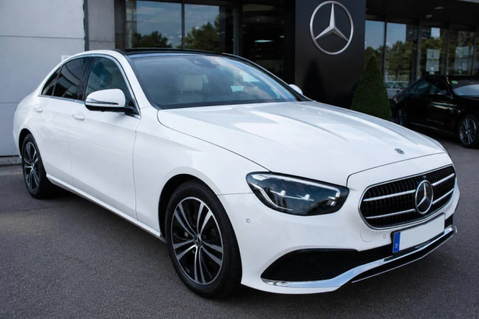 mercedes-benz-e-trieda-sedan-220-d-mhev-at-big-0