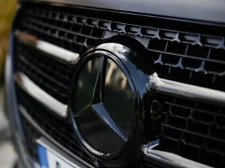 mercedes-benz-v-trieda-mercedes-benz-trieda-v-300-d-4-matic-9g-tronic-exclusive-extra-dlha-verzia