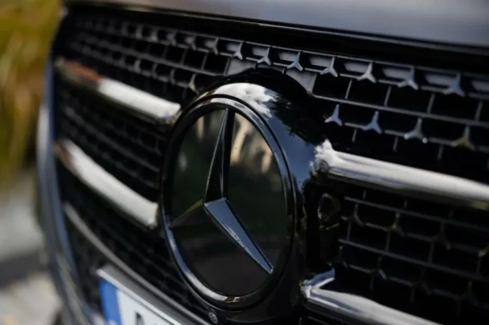 mercedes-benz-v-trieda-mercedes-benz-trieda-v-300-d-4-matic-9g-tronic-exclusive-extra-dlha-verzia-big-0