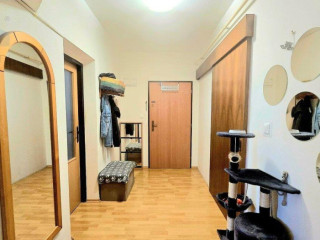 priestranny-3-izbovy-byt-72-m2-balkon-sokolovce-vyhodn