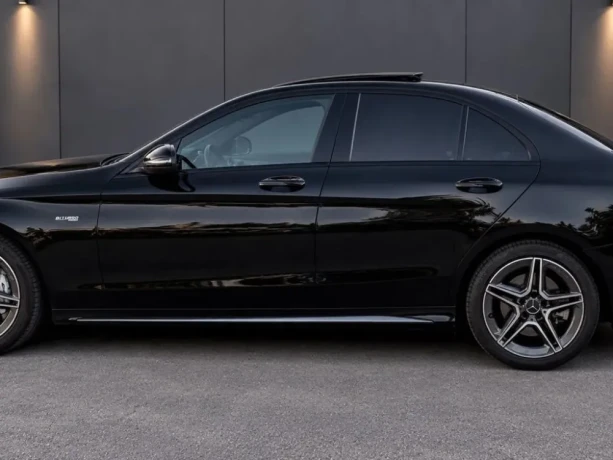 mercedes-benz-c-trieda-43-amg-big-1