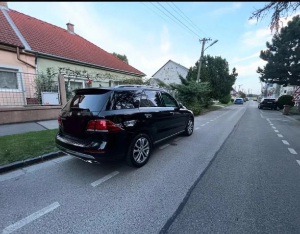 mercedes-benz-gle-suv-30-benzin-245kw-automat-prevodovka-4x4-big-0