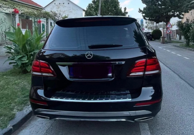 mercedes-benz-gle-suv-30-benzin-245kw-automat-prevodovka-4x4-big-2