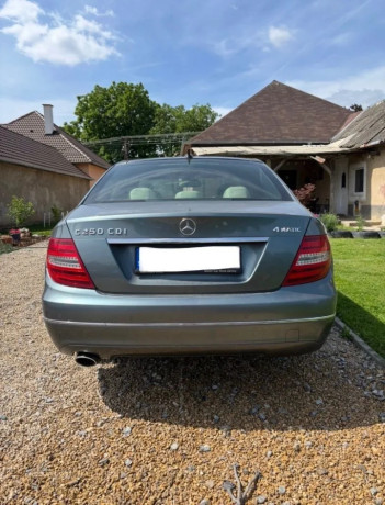 mercedes-benz-c-trieda-sedan-c-250-cdi-blueefficiency-elegance-4matic-at-150kw204hp-a7-big-0