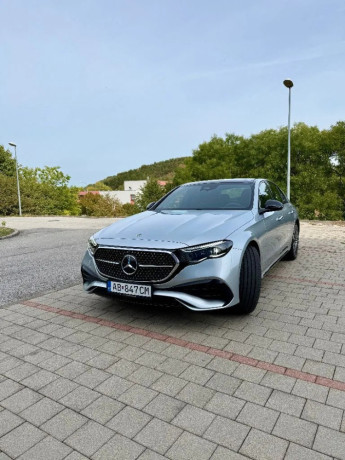 mercedes-benz-e-trieda-220d-4-matic-amg-line-big-1