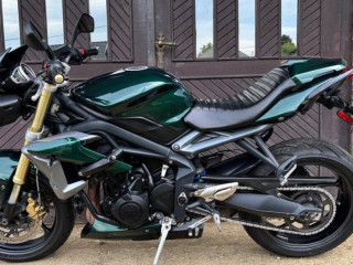 triumph-street-triple-675