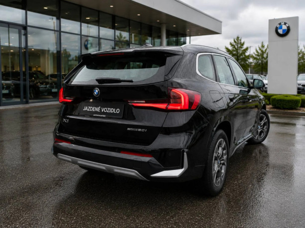 bmw-x1-20i-x-line-big-1