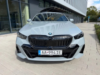 bmw-rad-5-touring-540d-xdrive-v-zaruke