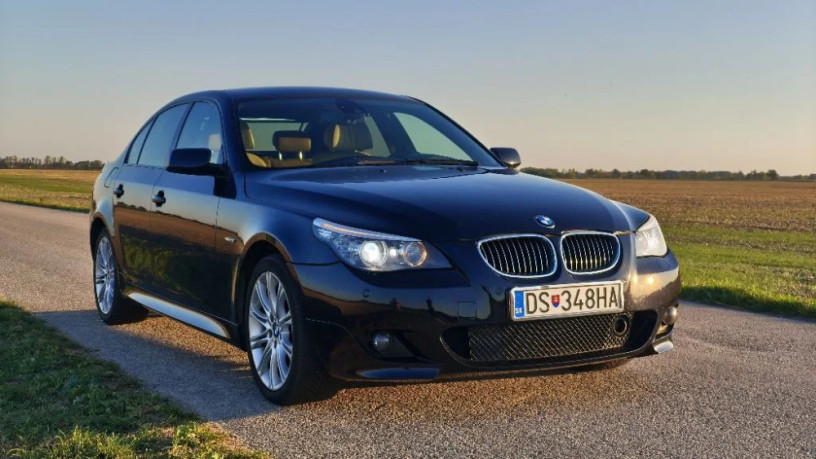 bmw-rad-5-530-xd-at-173kw235hp-a6-big-0