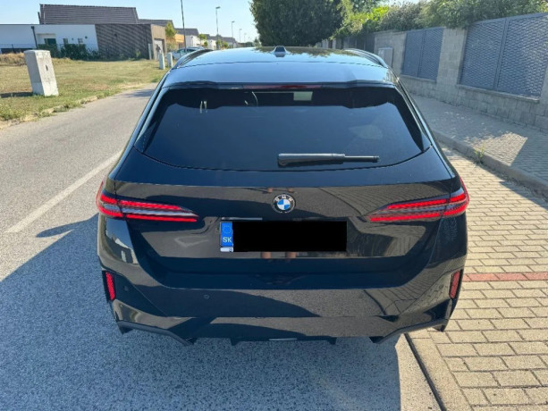 bmw-rad-5-touring-bmw-520-d-xdrive-automat-rok-2025-big-3