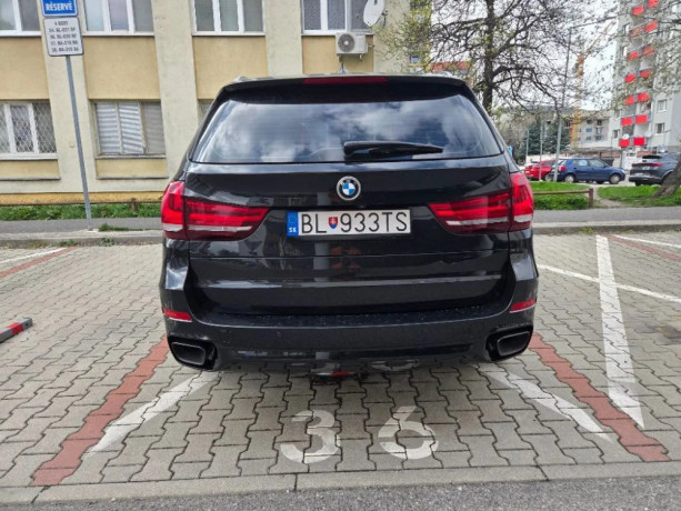 bmw-x5-m50d-big-3