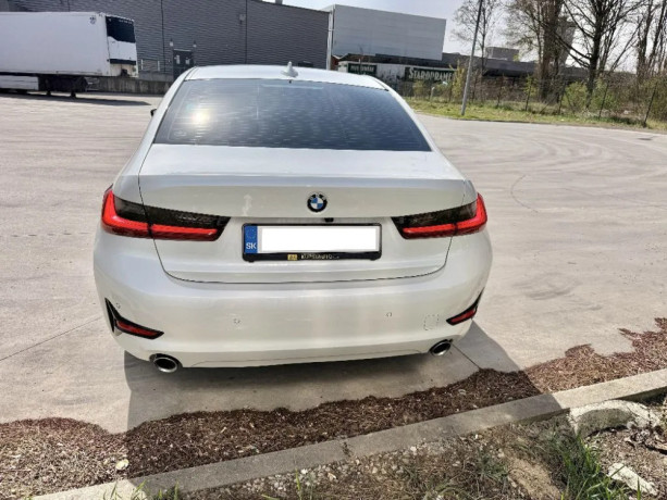 bmw-rad-3-320d-mhev-xdrive-at-140kw190hp-a8-big-2